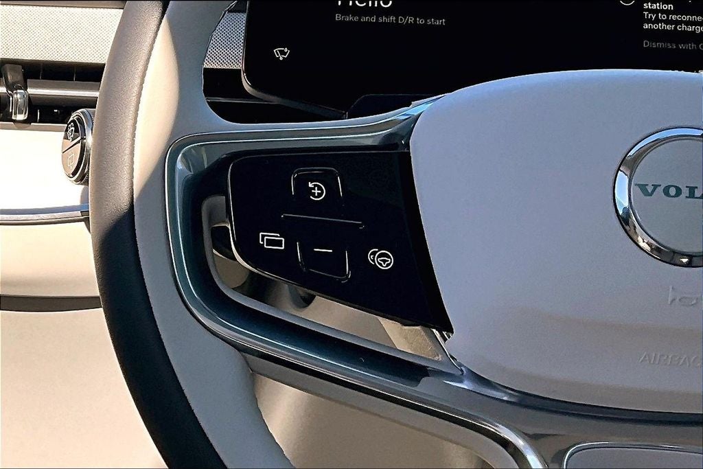 2025 Volvo EX90 Twin Motor Plus 7-Seater