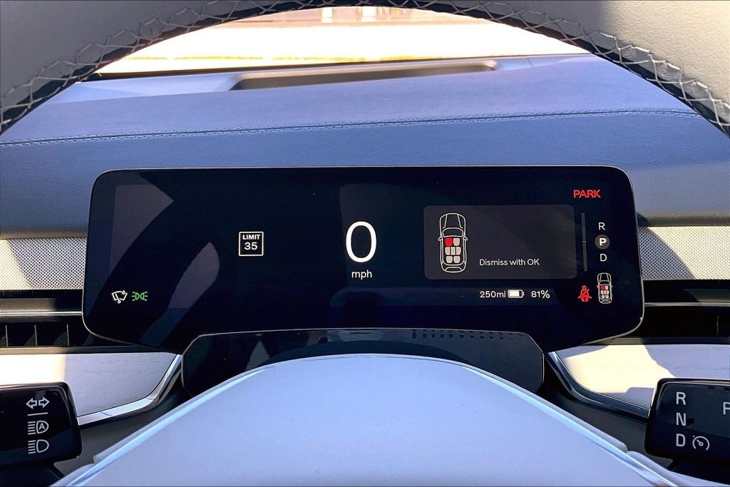 2025 Volvo EX90 Twin Motor Plus 7-Seater