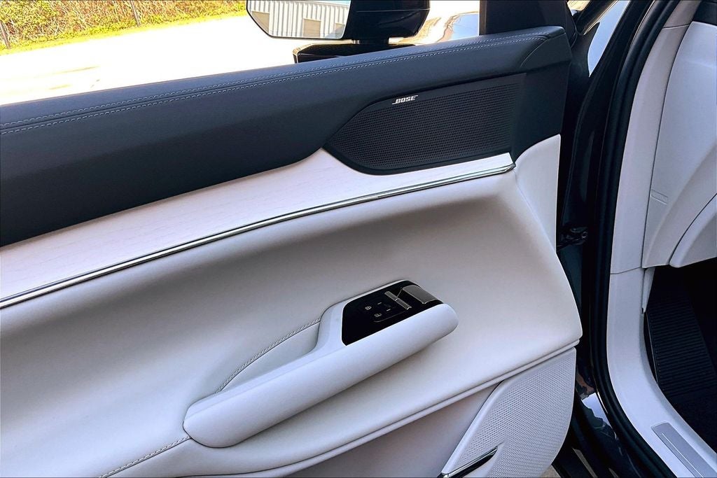 2025 Volvo EX90 Twin Motor Plus 7-Seater