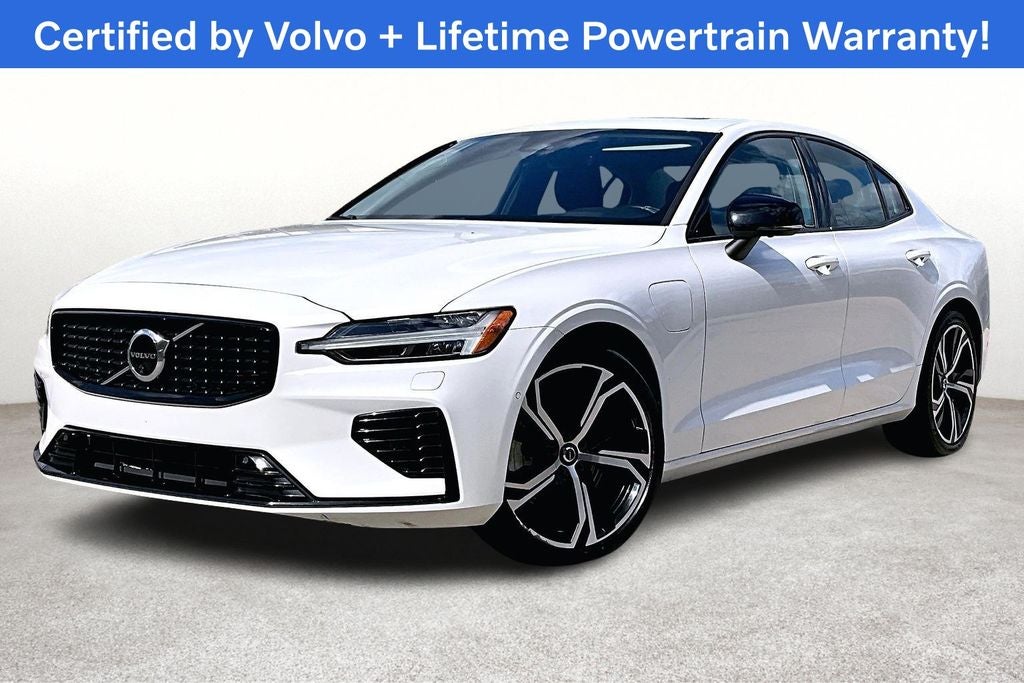 2023 Volvo S60 Recharge Plug-In Hybrid T8 Plus Dark Theme