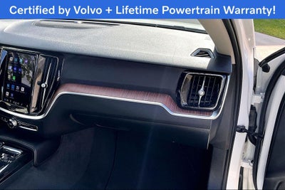 2023 Volvo S60 Recharge Plug-In Hybrid T8 Plus Dark Theme