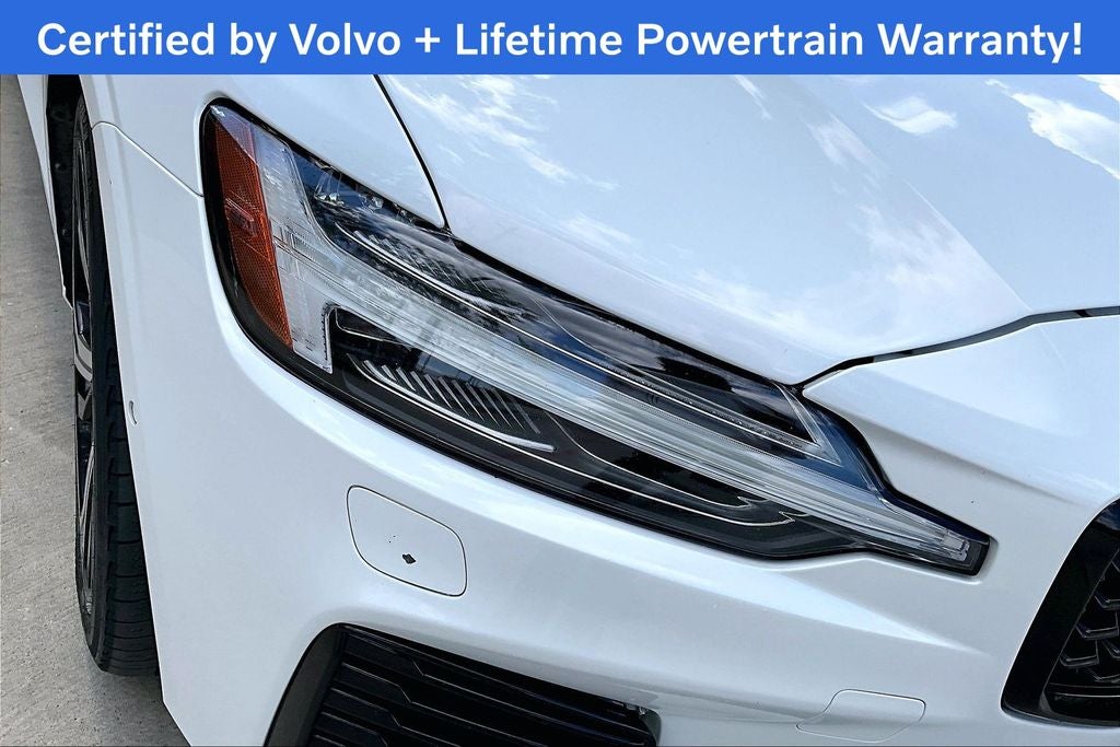 2023 Volvo S60 Recharge Plug-In Hybrid T8 Plus Dark Theme