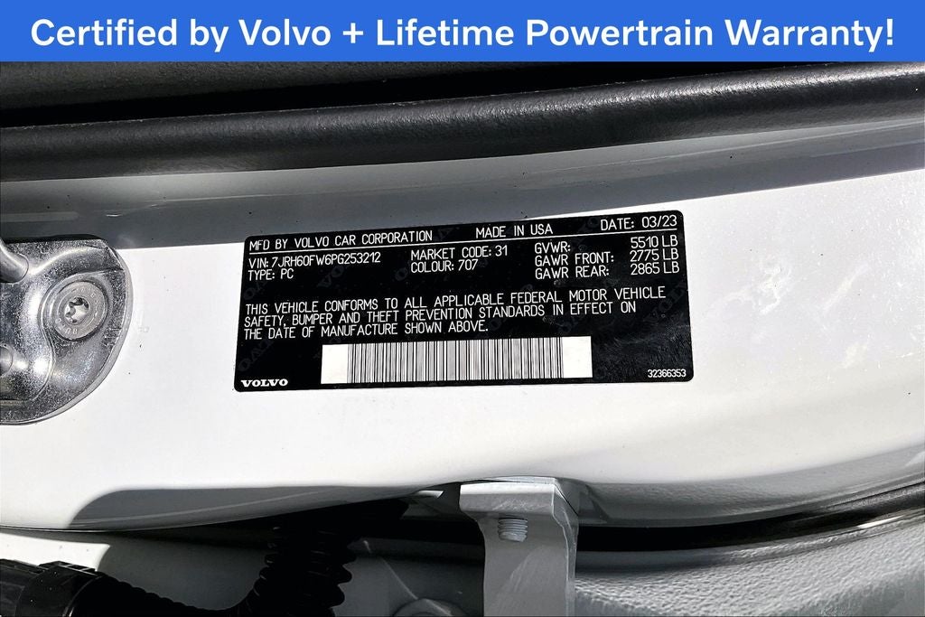 2023 Volvo S60 Recharge Plug-In Hybrid T8 Plus Dark Theme