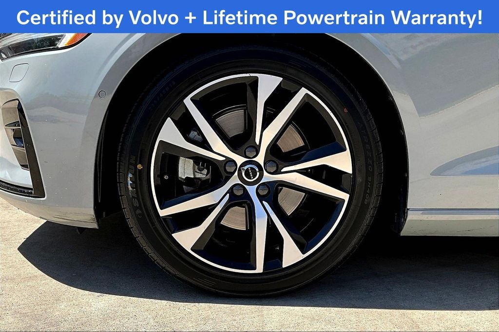 2025 Volvo S60 B5 Plus