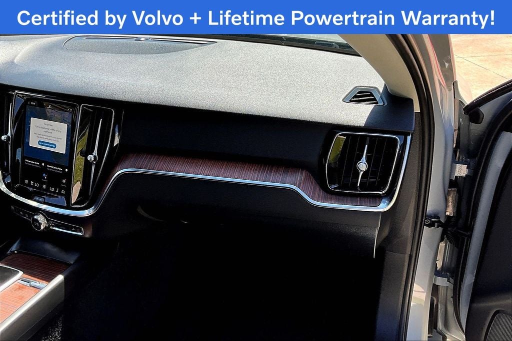 2025 Volvo S60 B5 Plus