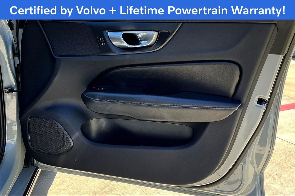 2025 Volvo S60 B5 Plus