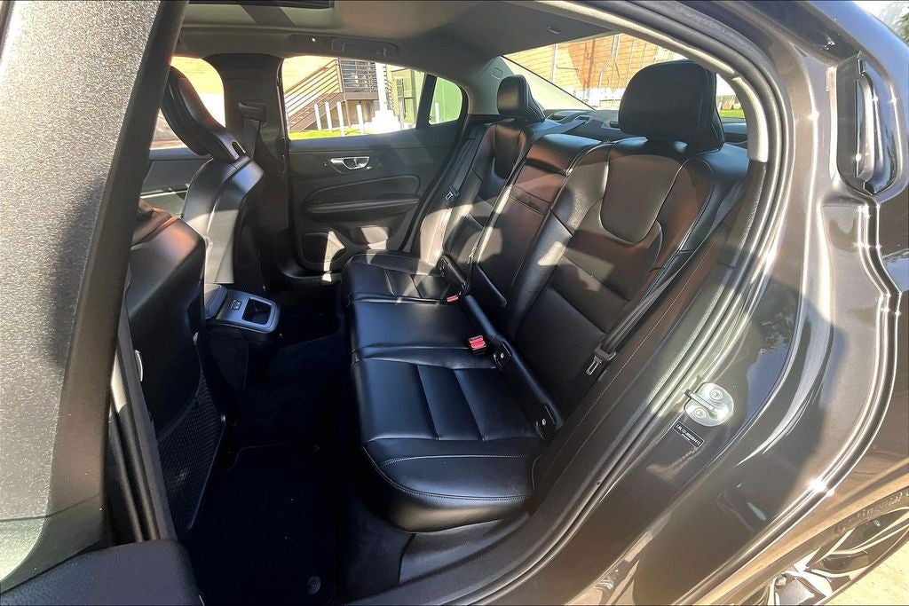2025 Volvo S60 B5 Core