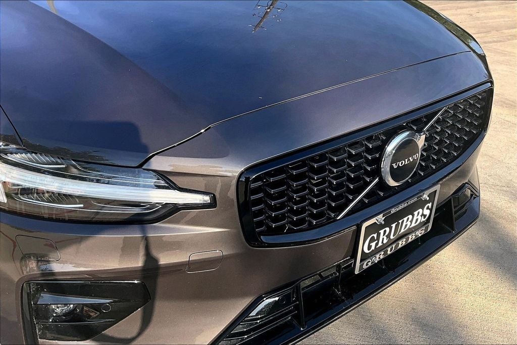 2025 Volvo S60 B5 Core