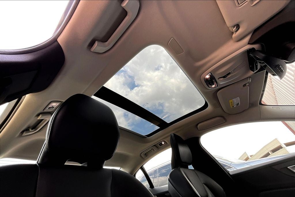 2022 Volvo S60 B5 Momentum