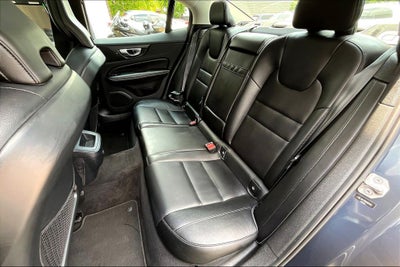 2022 Volvo S60 B5 Momentum