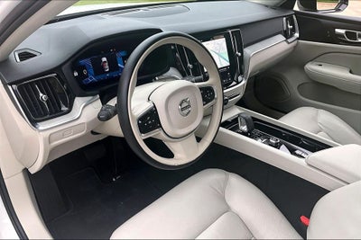 2025 Volvo S60 B5 Plus