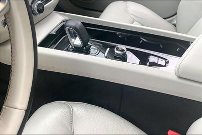 2025 Volvo S60 B5 Plus