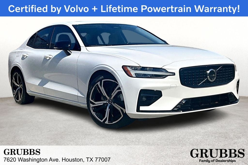 2024 Volvo S60 B5 Plus Dark Theme