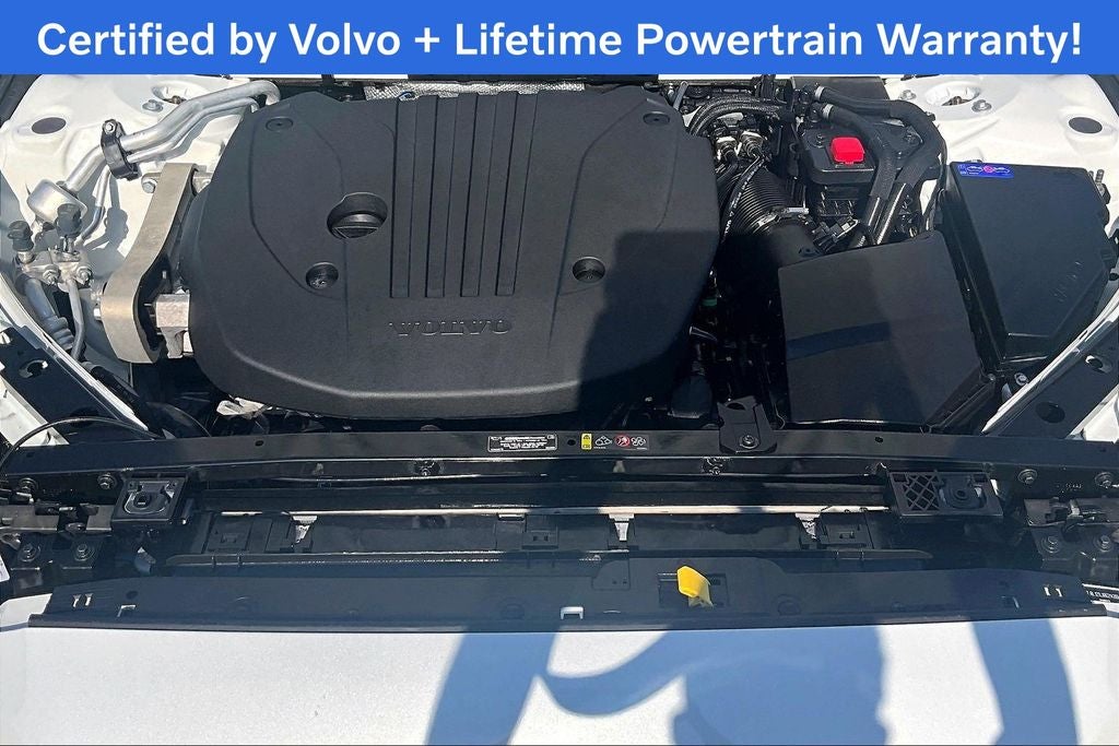 2024 Volvo S60 B5 Plus Dark Theme