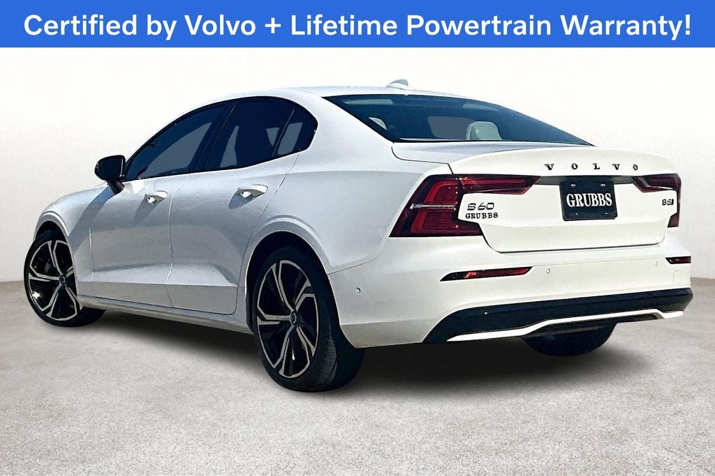 2024 Volvo S60 B5 Plus Dark Theme