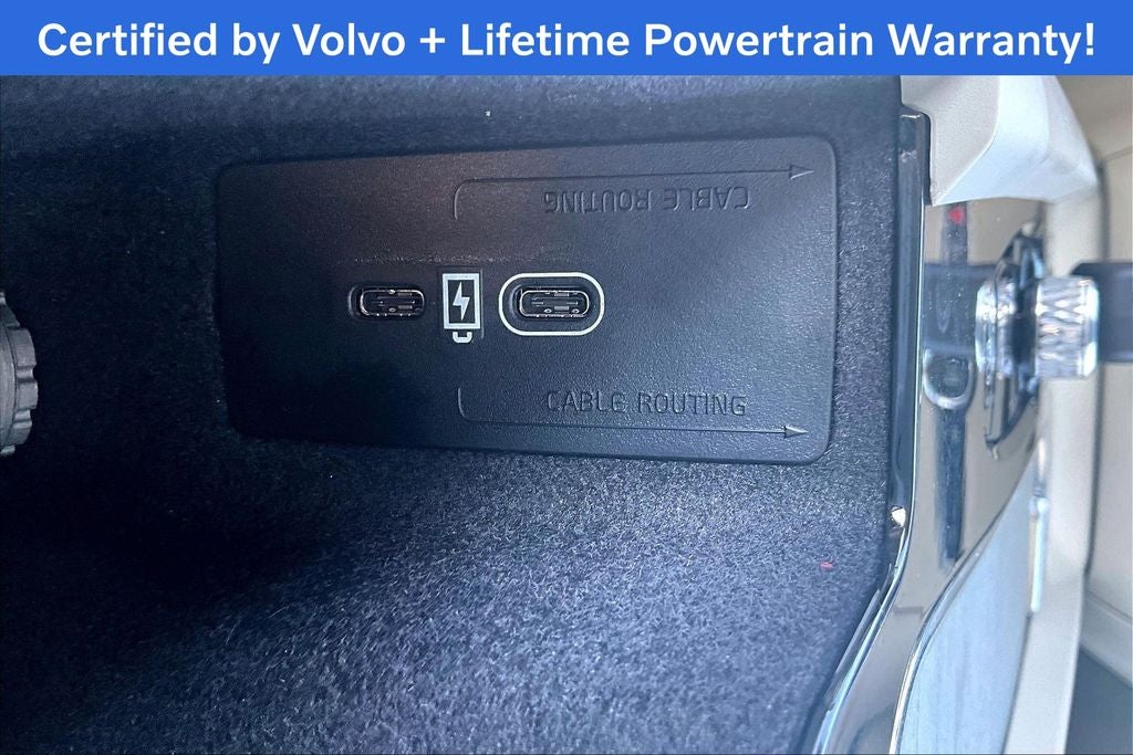 2024 Volvo S60 B5 Plus Dark Theme