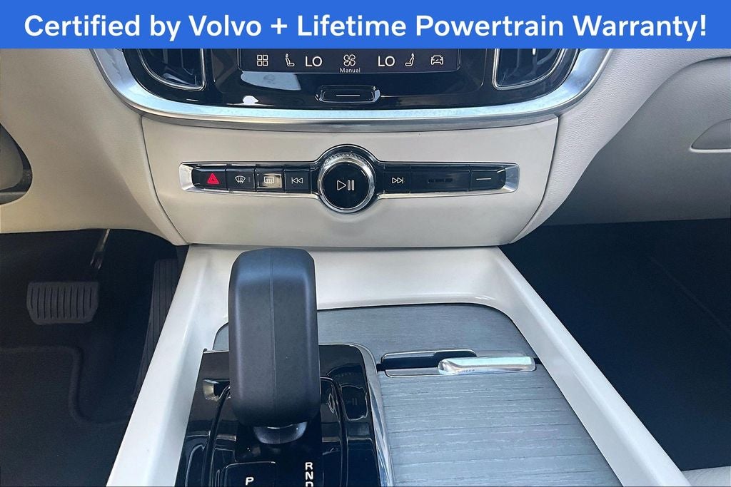 2024 Volvo S60 B5 Plus Dark Theme