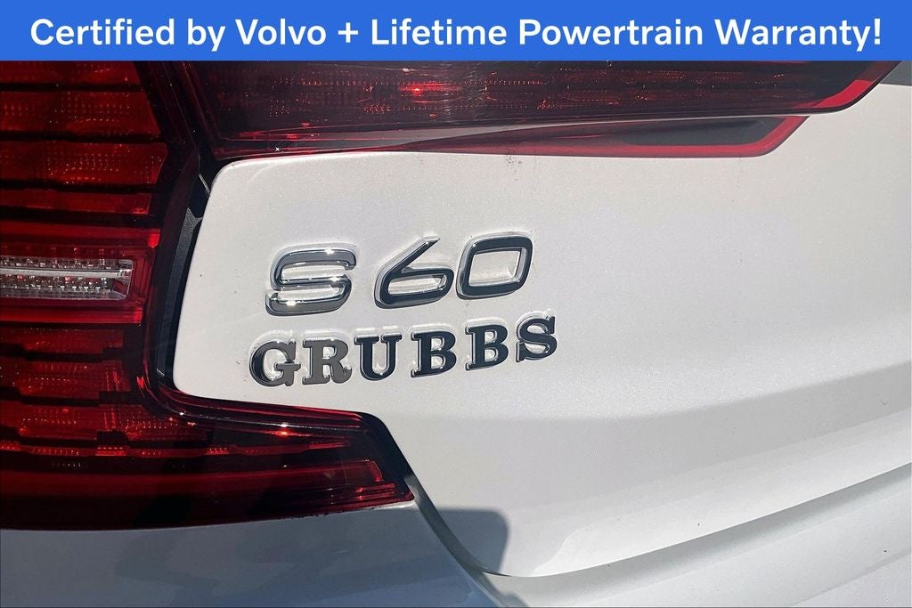 2024 Volvo S60 B5 Plus Dark Theme