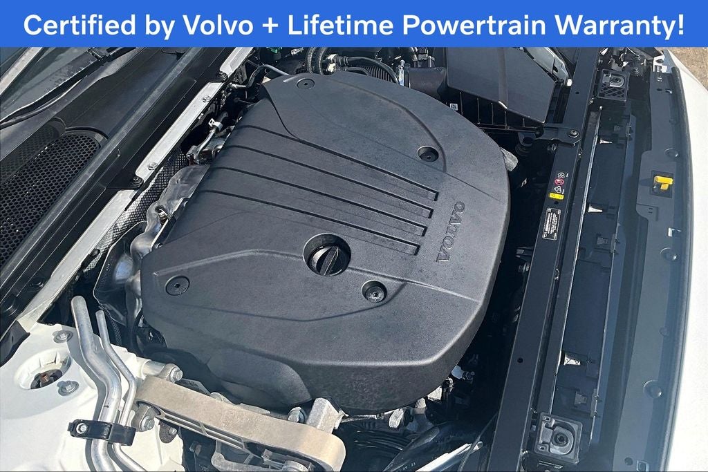 2024 Volvo S60 B5 Plus Dark Theme