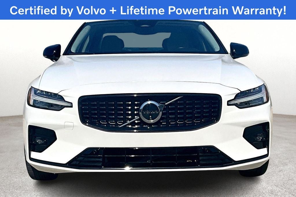 2024 Volvo S60 B5 Plus Dark Theme