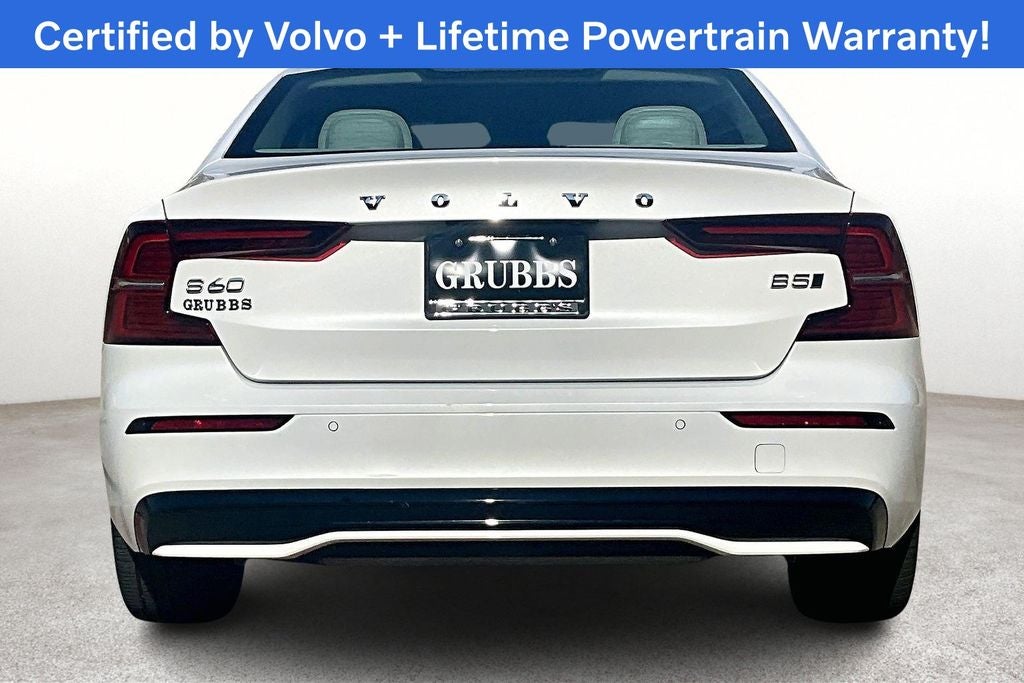 2024 Volvo S60 B5 Plus Dark Theme