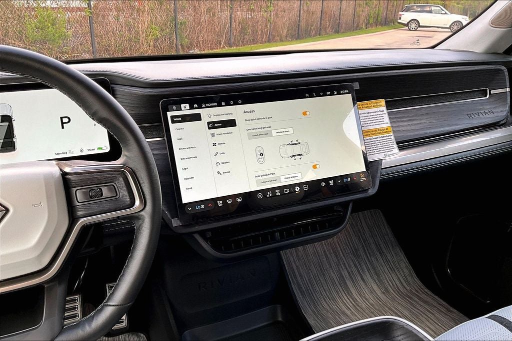 2023 Rivian R1S Adventure