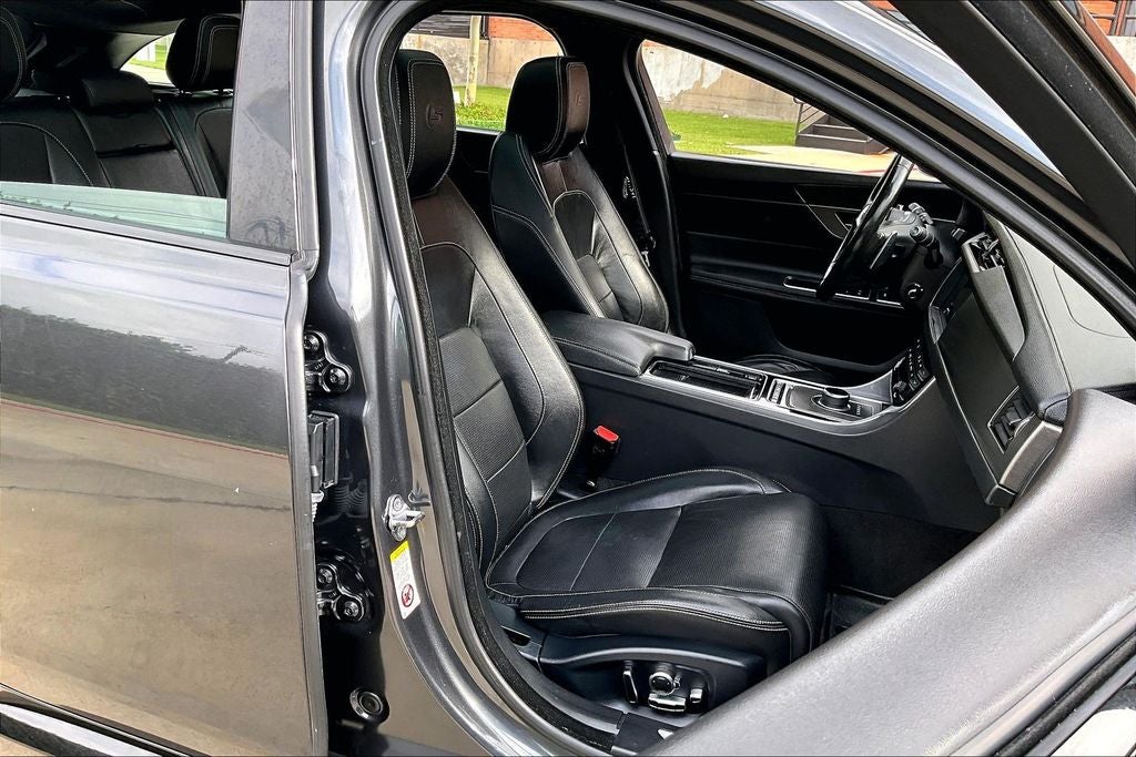 2018 Jaguar XF S