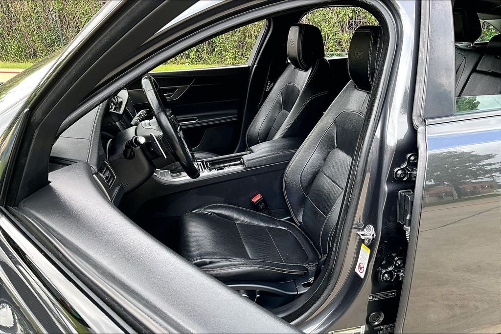 2018 Jaguar XF S