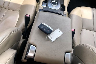 2015 Land Rover LR4 Base