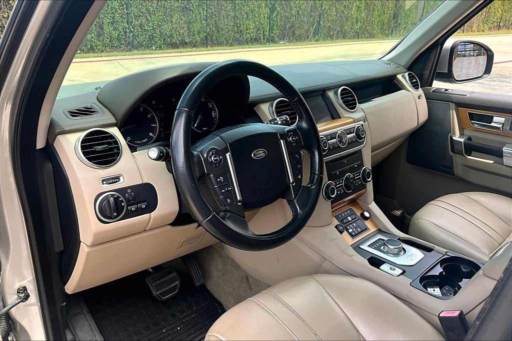 2015 Land Rover LR4 Base