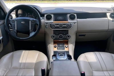 2015 Land Rover LR4 Base