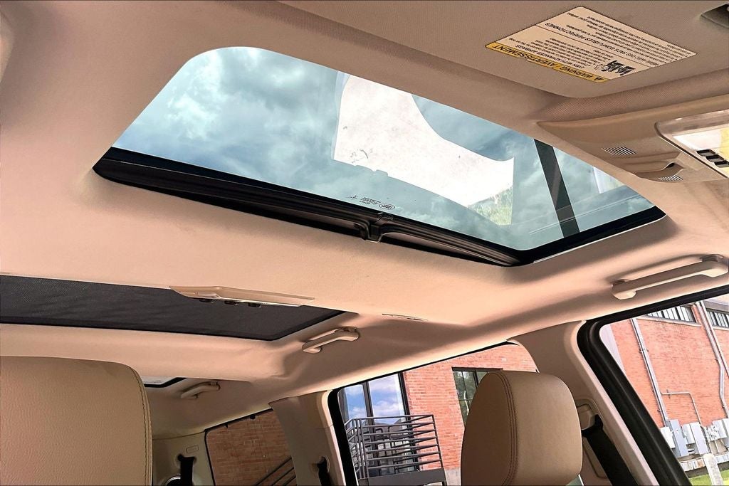 2015 Land Rover LR4 Base
