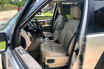 2015 Land Rover LR4 Base