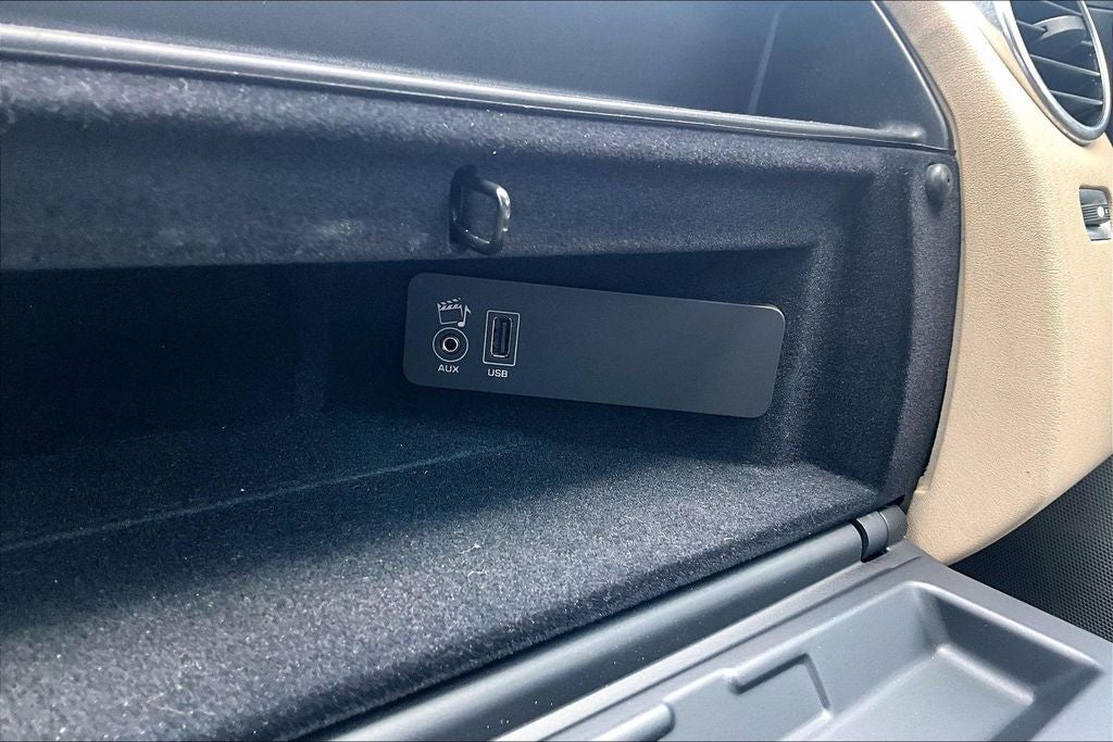2015 Land Rover LR4 Base