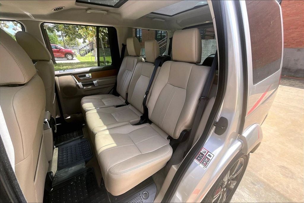 2015 Land Rover LR4 Base