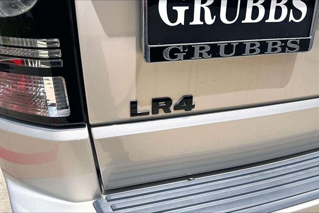 2015 Land Rover LR4 Base