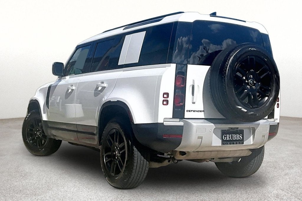 2025 Land Rover Defender 110 S