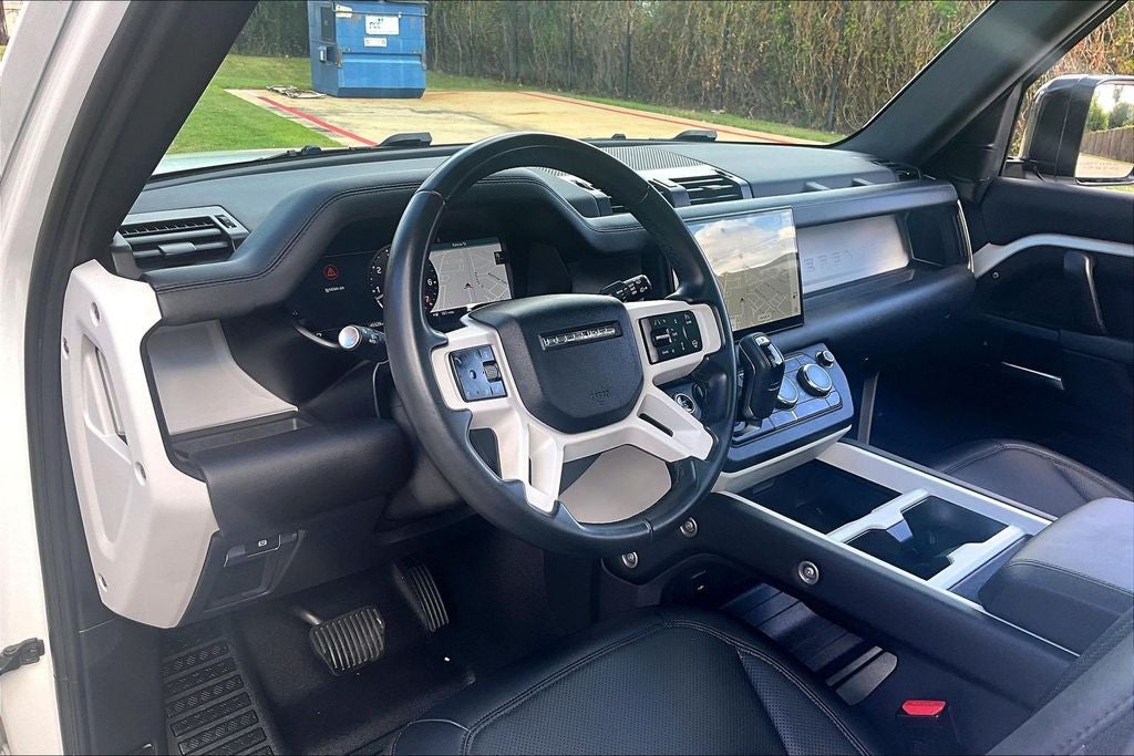 2025 Land Rover Defender 110 S