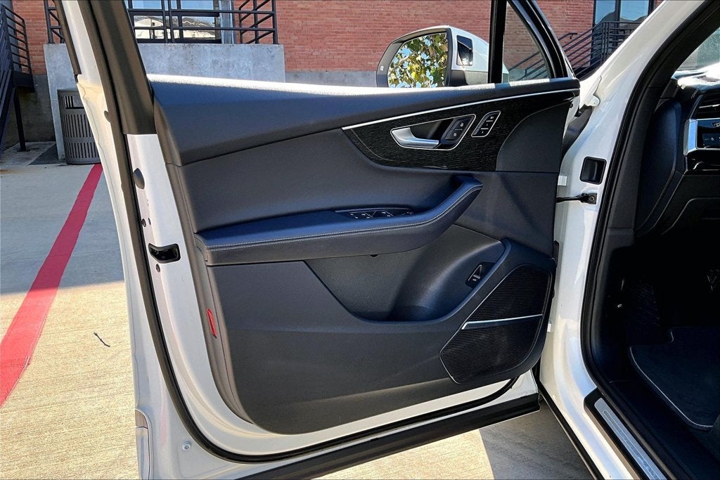 2025 Audi Q7 55 Premium Plus quattro