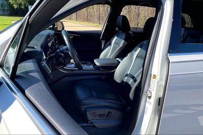 2025 Audi Q7 55 Premium Plus quattro