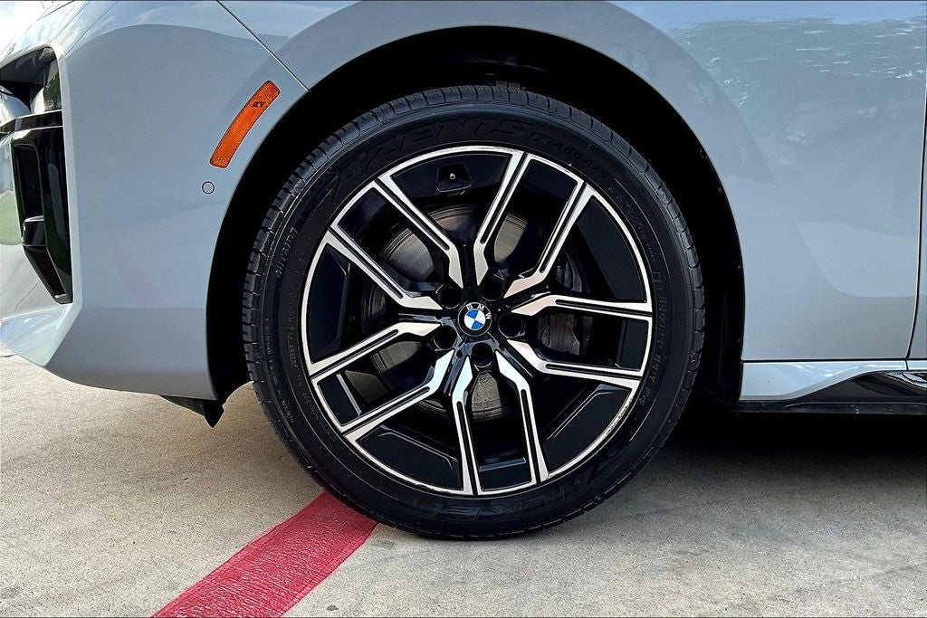 2025 BMW 7 Series 740i xDrive