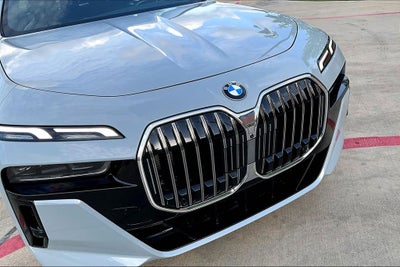2025 BMW 7 Series 740i xDrive