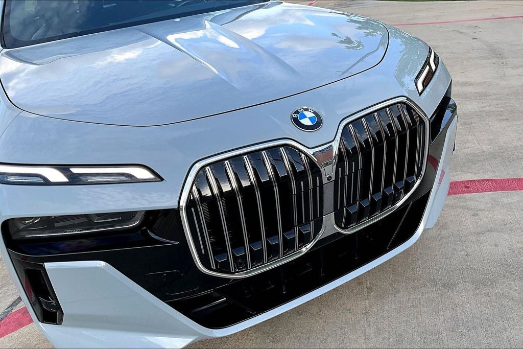2025 BMW 7 Series 740i xDrive