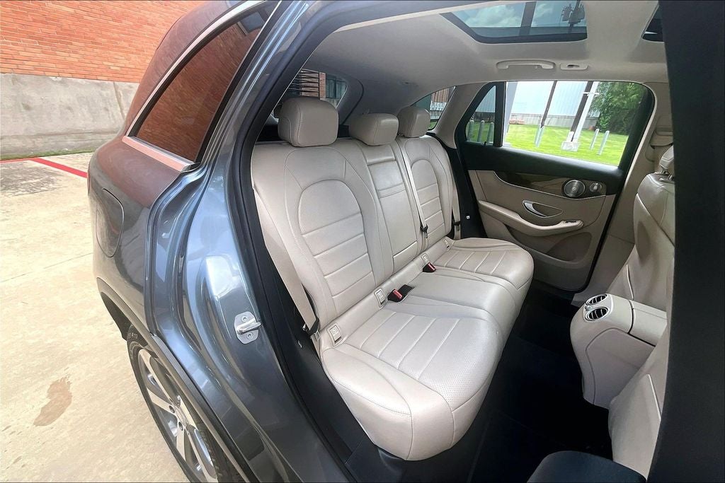 2017 Mercedes-Benz GLC GLC 300