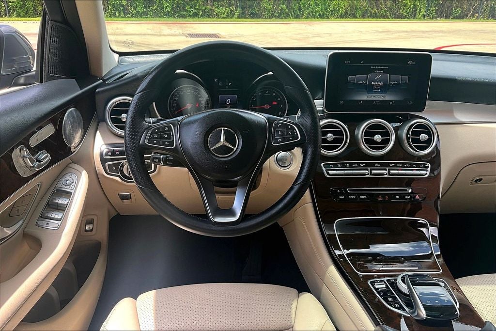 2017 Mercedes-Benz GLC GLC 300