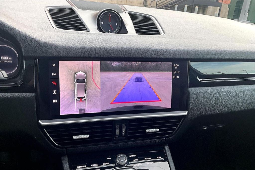 2023 Porsche Cayenne Platinum Edition