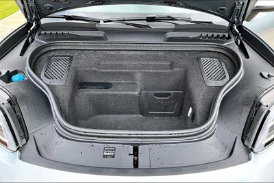 2025 Porsche Macan Electric 4