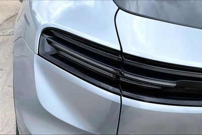 2025 Porsche Macan Electric 4