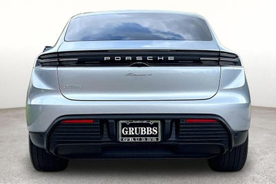 2025 Porsche Macan Electric 4