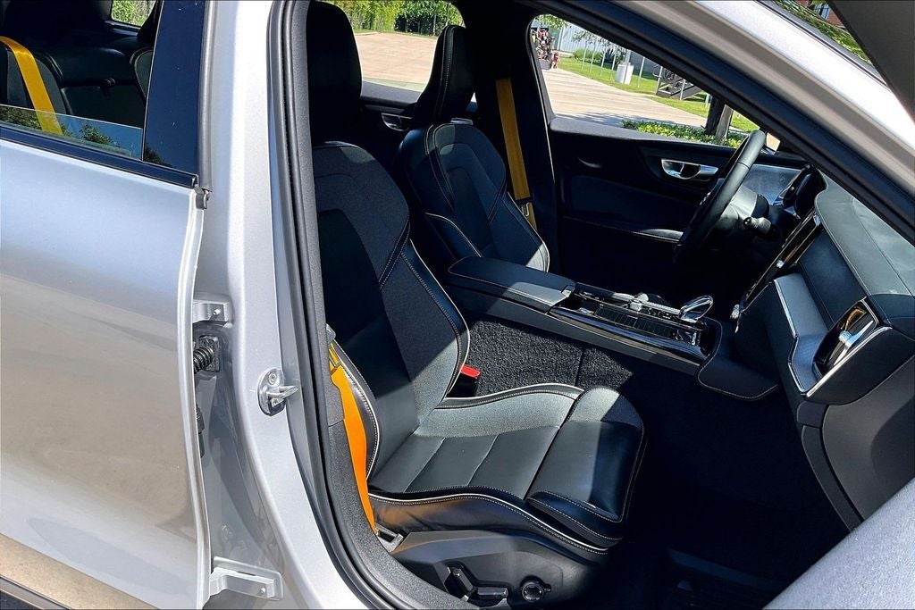 2024 Volvo V60 Recharge Plug-In Hybrid T8 Polestar